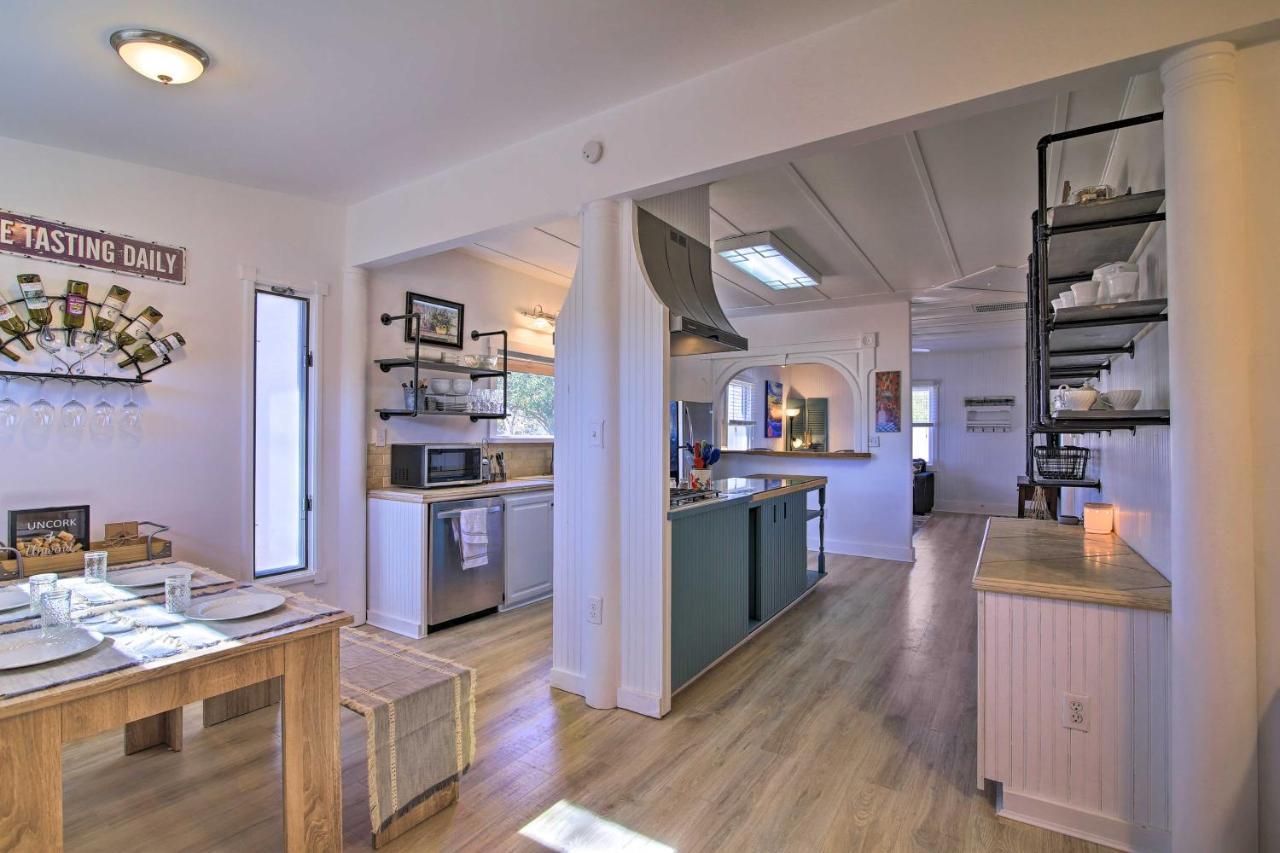 Texas Home With Backyard Oasis, Walk To Main St Fredericksburg Eksteriør billede